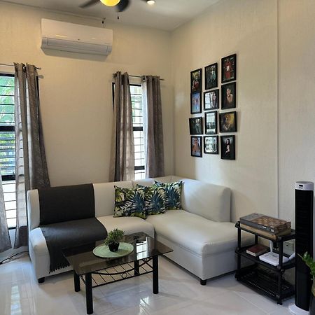 Home Away From Home. Bacolod Exteriör bild